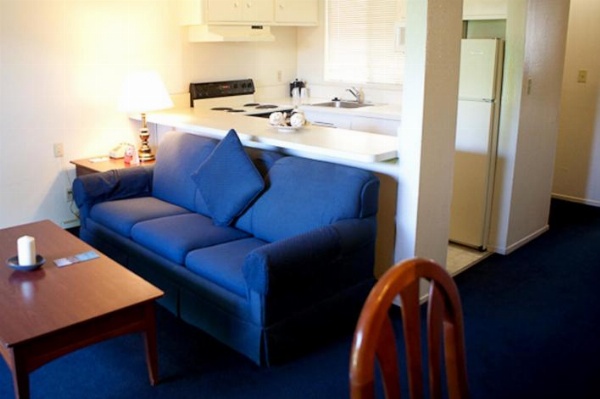Coral Reef Inn & Condo Suites image 11