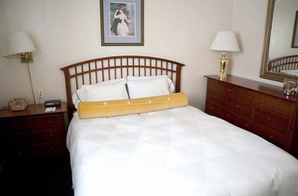 Coral Reef Inn & Condo Suites image 8